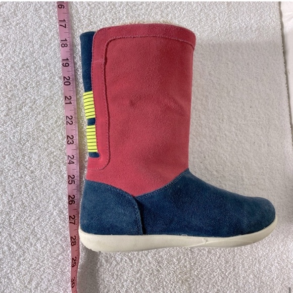 Crocs Red Navy Adela Fold Over Fuzz Bootie 7 - Picture 15 of 16